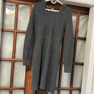 Athleta Hooded Wool Cable Sweater Dress Size Small Heathered Gray